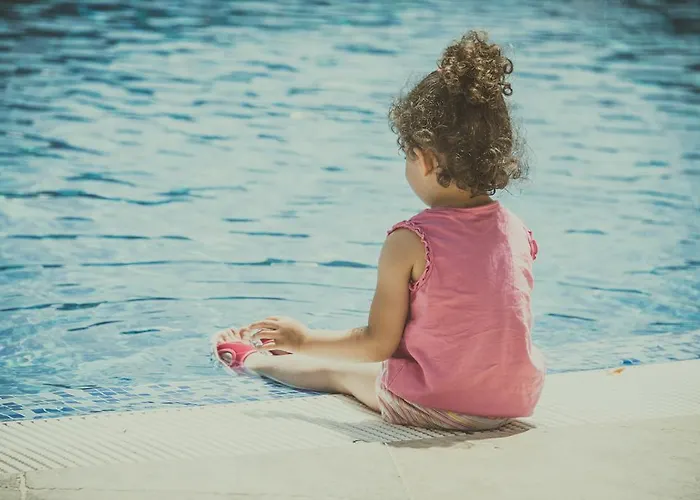 Ξενοδοχείο με διαμερίσματα Apolonia Palace