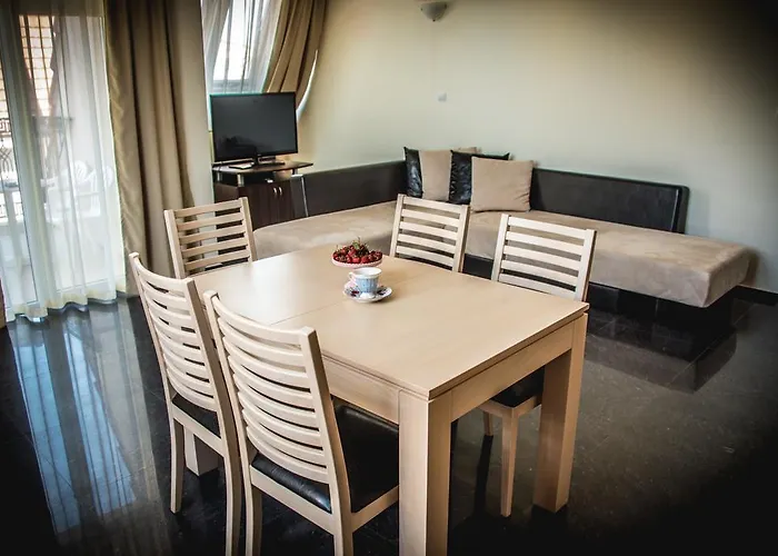 Apolonia Palace Ξενοδοχείο με διαμερίσματα 4*