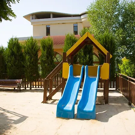 Apolonia Palace